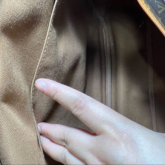 LOUIS VUITTON Monogram Saumur 35 Cross body bag Vintage 1990 Made in France GUC - Picture 13 of 14